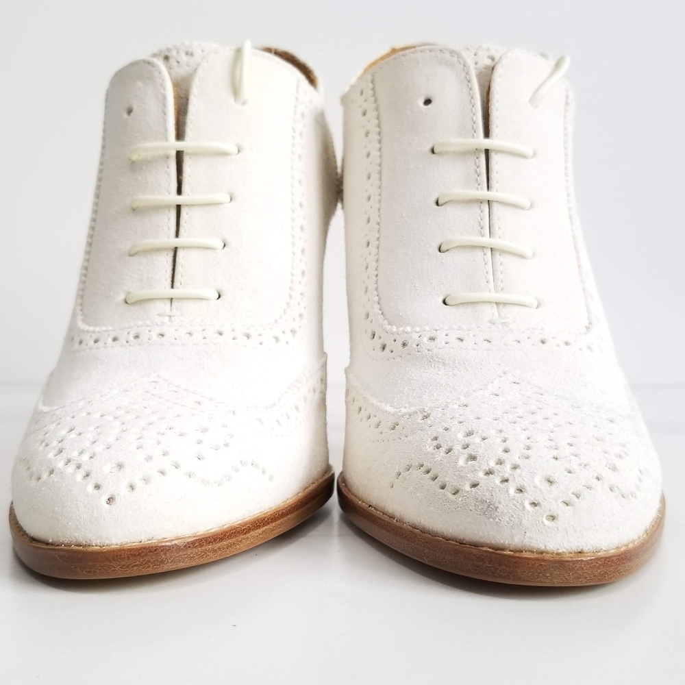 Ralph Lauren Purple Label White Suede Oxford Heels - Picture 5 of 8